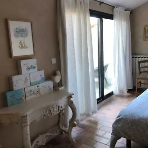 https://le-colombier.fr-provencehotel.com